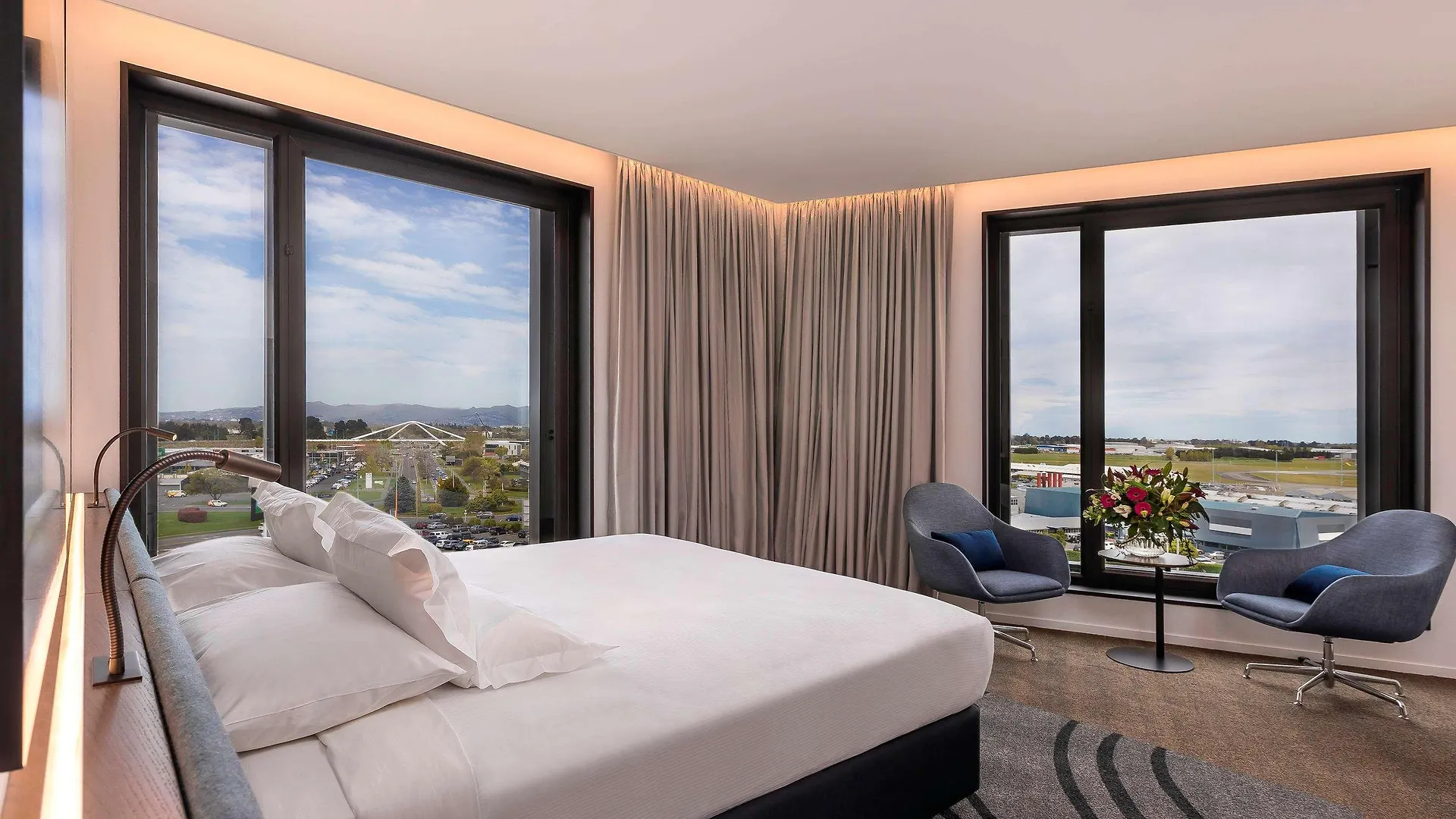 Novotel Christchurch Airport 4*,